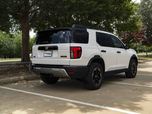 Used 2026 Honda Passport TrailSport Elite image 9