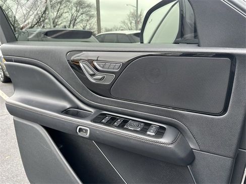 Certified 2022 Lincoln Aviator AWD w/ Premium Package image 31