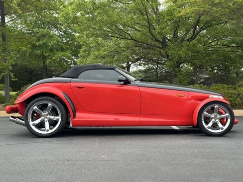 Used 2000 Plymouth Prowler image 2