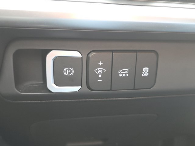 Certified 2025 Hyundai Santa Fe SEL FWD image 11