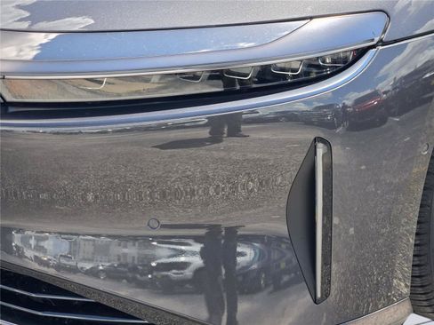 Used 2025 Lucid Air Touring AWD/4WD image 10