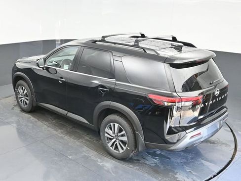 New 2026 Nissan Pathfinder SL image 29