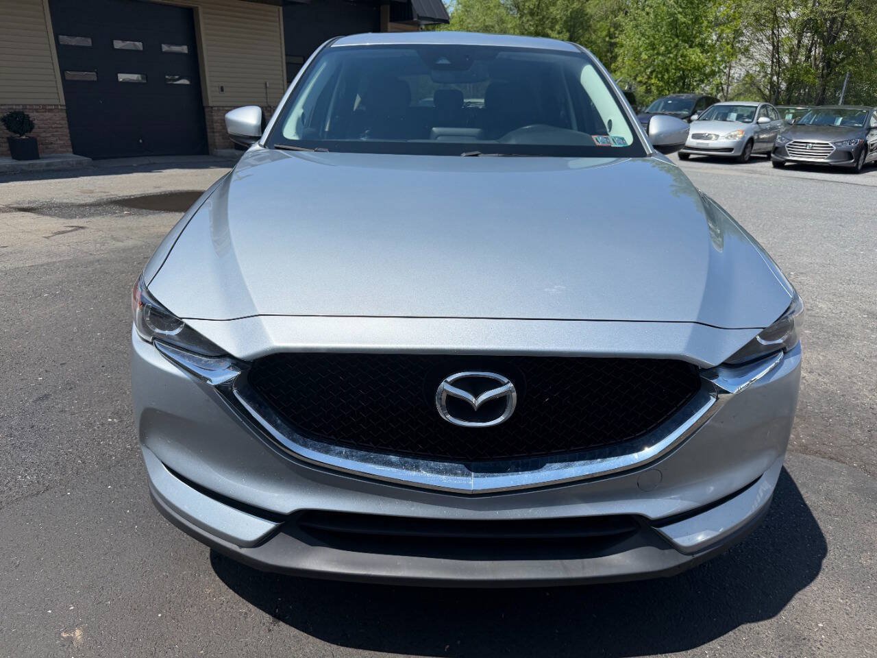 Used 2017 MAZDA CX-5 Touring w/ Preferred Equipment Package AWD/4WD image 3