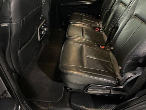Used 2020 Ford Expedition XLT w/ Equipment Group 202A image 21