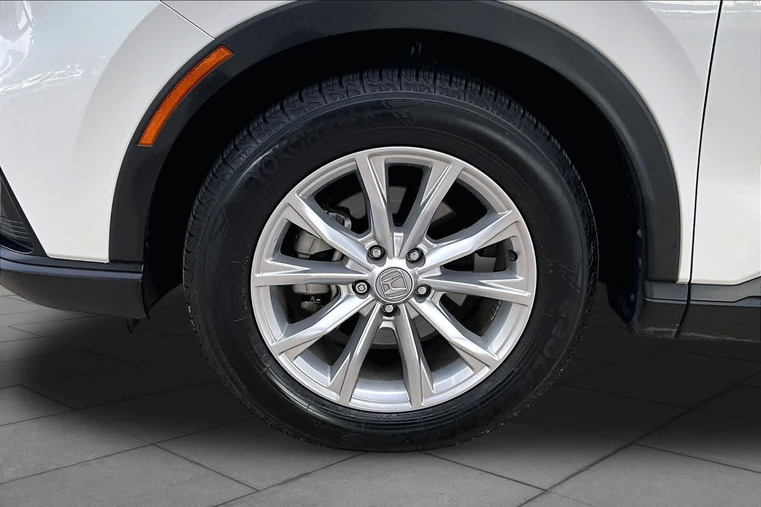 Used 2025 Honda CR-V EX image 10