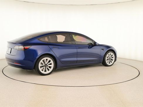 Used 2022 Tesla Model 3 Long Range image 7