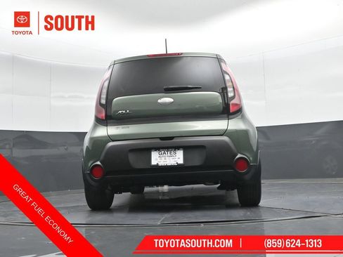 Used 2014 Kia Soul FWD image 31
