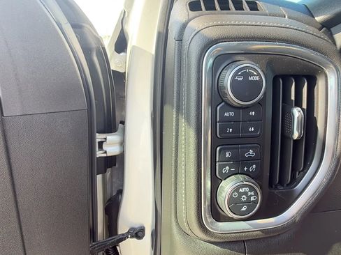 Used 2022 Chevrolet Silverado 2500 LT w/ Convenience Package AWD/4WD image 15