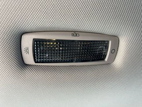 Used 2023 Volkswagen Jetta SE image 56