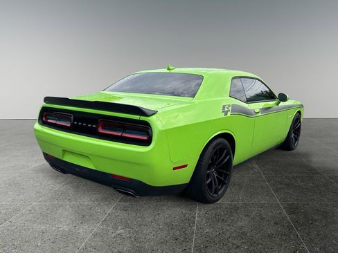 Used 2023 Dodge Challenger R/T w/ Plus Package image 7