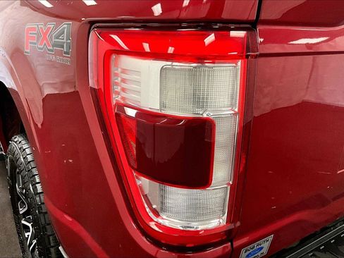 Certified 2021 Ford F150 Lariat w/ Equipment Group 502A High image 28