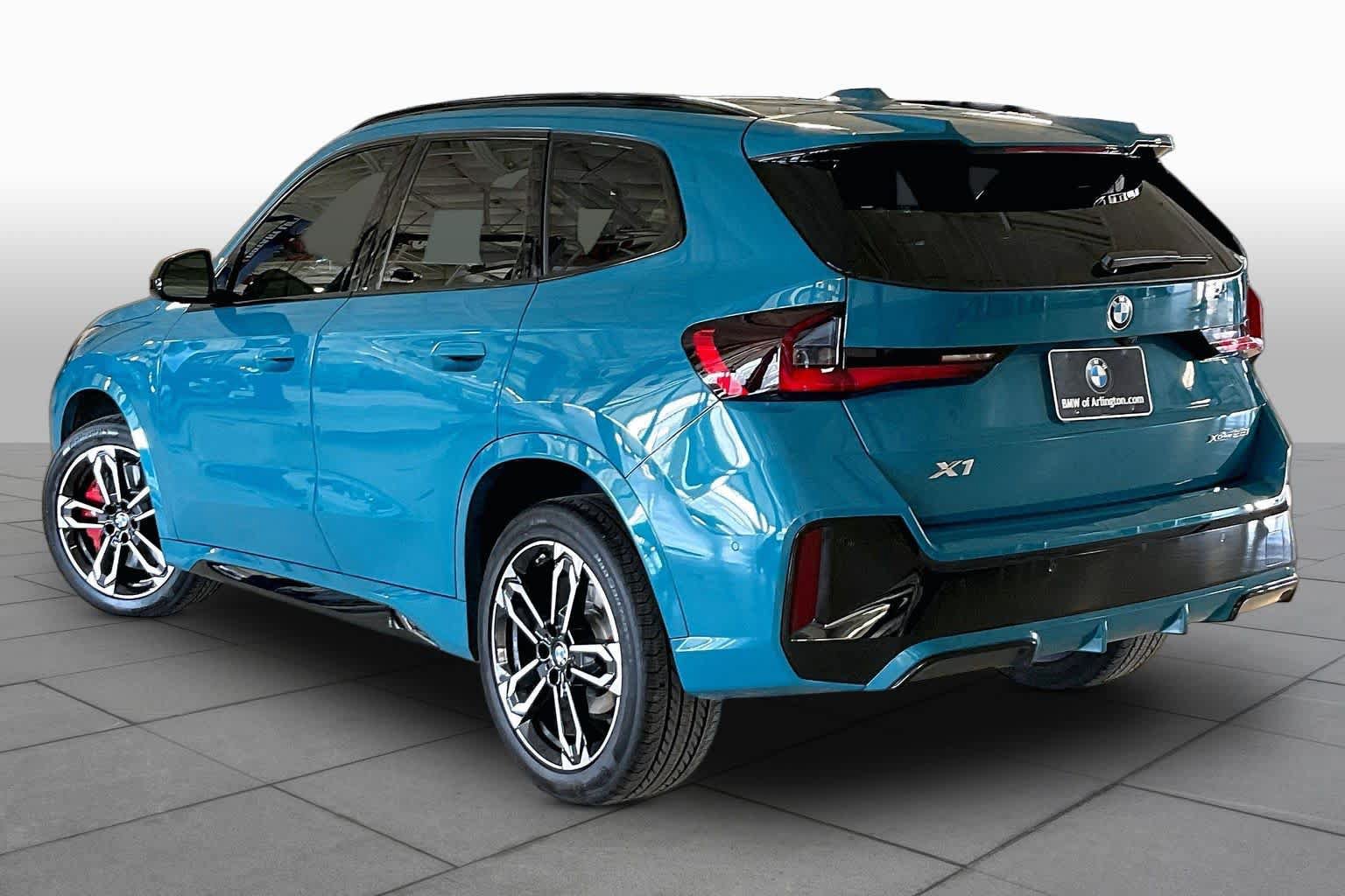 Used 2025 BMW X1 xDrive28i w/ M Sport Package AWD/4WD image 11