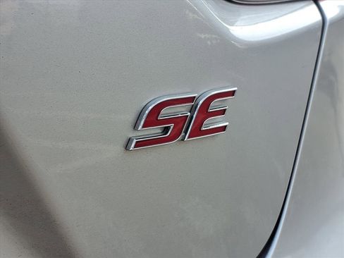 Used 2024 Toyota Corolla SE w/ SE Convenience Package image 30