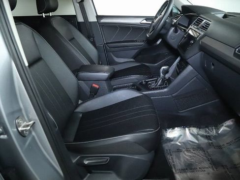 Certified 2022 Volkswagen Tiguan SE AWD/4WD image 37