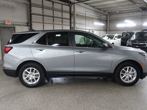 Used 2024 Chevrolet Equinox LT w/ LPO, Floor Liner Package FWD image 8