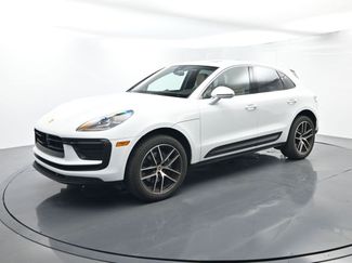 Certified 2024 Porsche Macan video 1