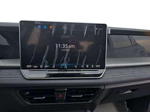 New 2026 Volkswagen Tiguan SE AWD/4WD image 9