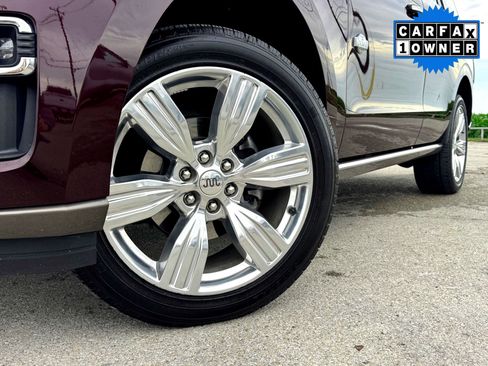 Used 2024 Ford Expedition King Ranch RWD image 2