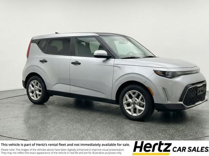 Used 2025 Kia Soul LX w/ LX Technology Package