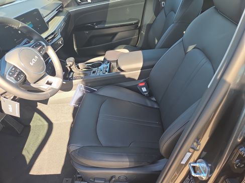 New 2026 Kia K5 EX image 4