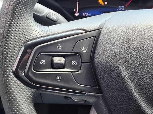 Used 2025 Chevrolet Trax LT FWD image 22