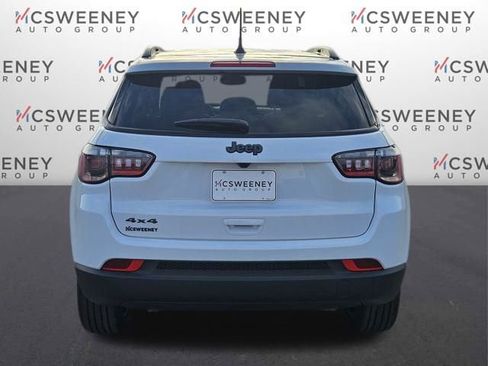 New 2026 Jeep Compass Latitude image 4