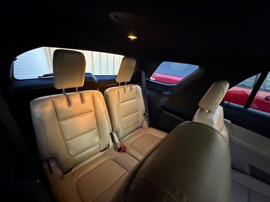 Used 2017 Ford Explorer Limited w/ Equipment Group 301A FWD image 27