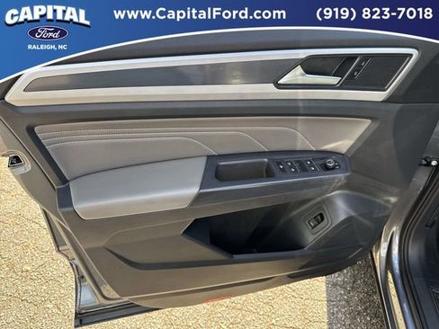 Used 2021 Volkswagen Atlas Cross Sport SEL AWD/4WD image 20