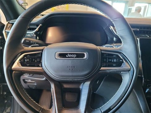 New 2023 Jeep Grand Cherokee Overland w/ Advanced Protech Group III image 12