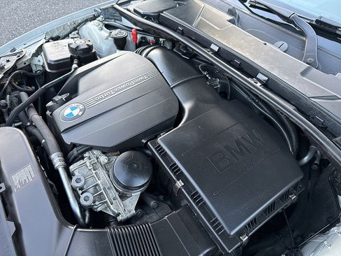 Used 2013 BMW 335i Convertible RWD image 30