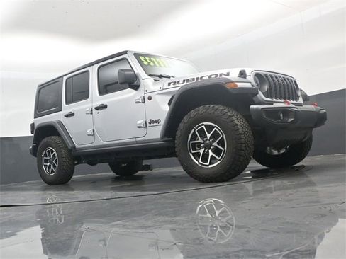 Used 2024 Jeep Wrangler Unlimited Rubicon w/ Technology Group image 41