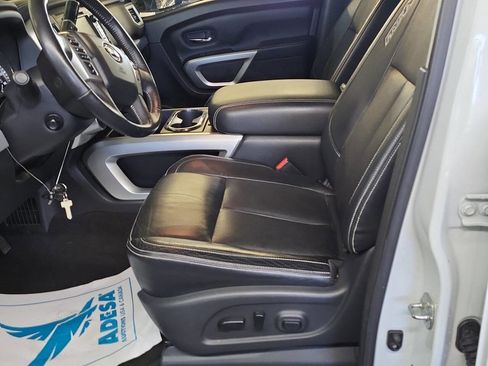 Used 2019 Nissan Titan PRO-4X w/ Pro-4x Convenience Package image 9