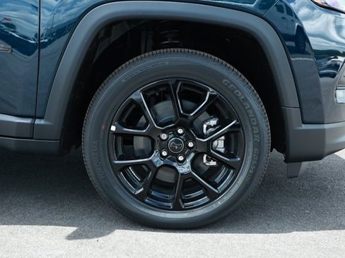 New 2026 Jeep Compass Latitude AWD/4WD image 5