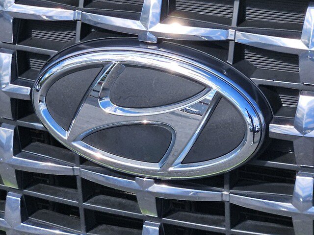 Used 2020 Hyundai Venue SEL w/ Convenience Package FWD image 31