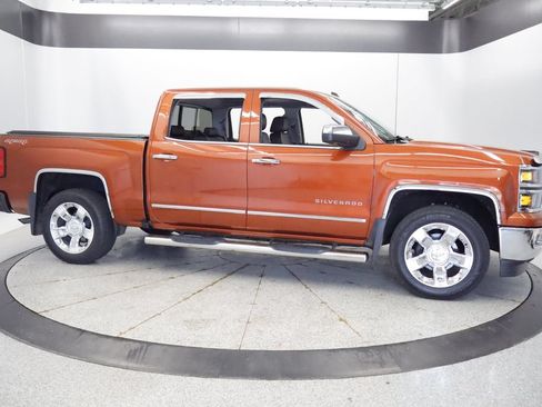 Used 2015 Chevrolet Silverado 1500 LTZ AWD/4WD image 9