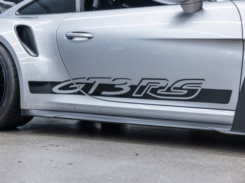 Certified 2025 Porsche 911 GT3 RS RWD image 22