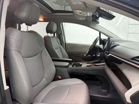 Used 2021 Toyota Sienna XLE FWD image 37
