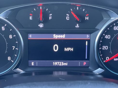 Used 2024 Chevrolet Equinox LT image 43