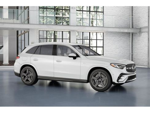 New 2025 Mercedes-Benz GLC 350e 4MATIC image 13