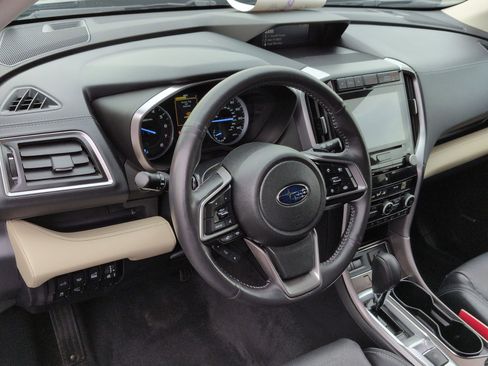 Used 2022 Subaru Ascent Touring image 17