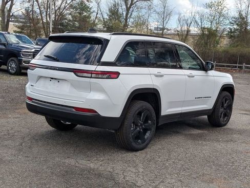 New 2026 Jeep Grand Cherokee Limited AWD/4WD image 3