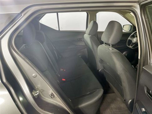 Used 2023 Nissan Kicks S image 25