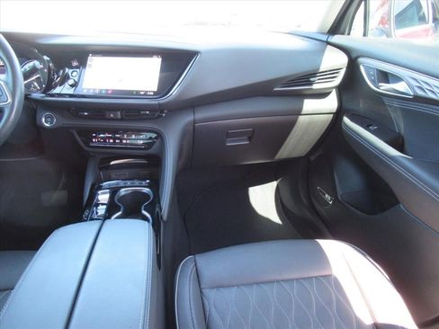 Used 2023 Buick Envision Avenir FWD image 13