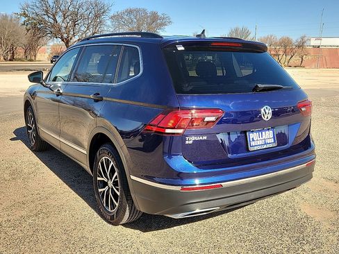 Used 2021 Volkswagen Tiguan SE image 2