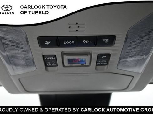 Used 2021 Toyota RAV4 Limited AWD/4WD image 40