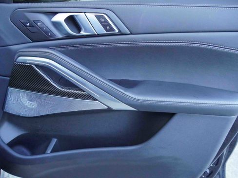 Used 2025 BMW X6 M60i image 31