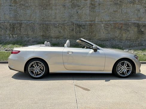 Used 2019 Mercedes-Benz E 450 Cabriolet image 2