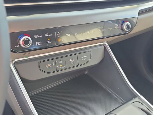 New 2026 Kia Carnival image 24