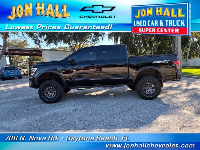 Used 2022 Nissan Titan PRO-4X w/ Pro-4x Convenience Package AWD/4WD image 3