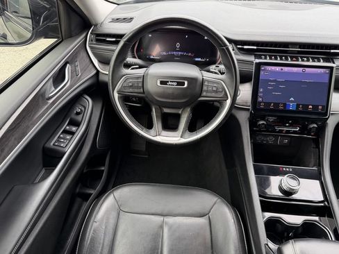 Used 2022 Jeep Grand Cherokee L Limited RWD image 14
